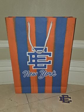 BRAND NEW ERIC EMANUEL NEW YORK LARGE PAPER BAG TOTE SHOPPING BAG 16"X12" DECAL